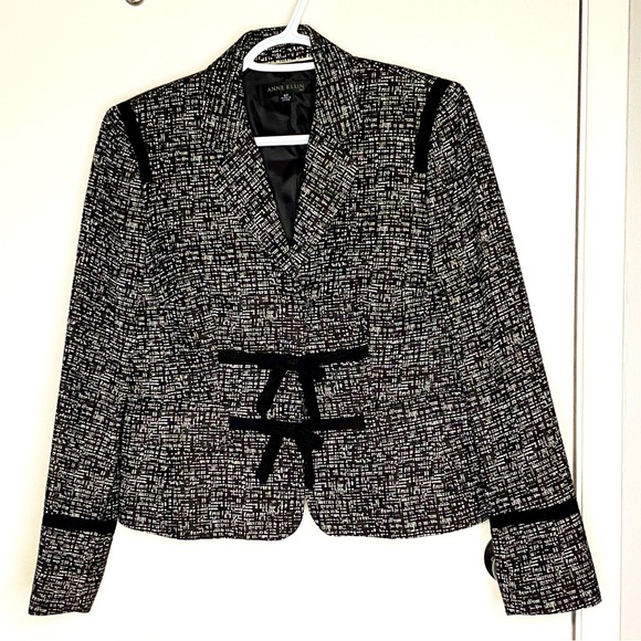 ANN KLEIN Women's Black and White Jacket with Bows at the Front - Picture 4 of 16